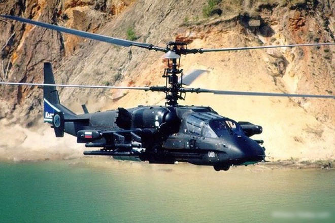 Cận cảnh trực thăng “cá sấu” Kamov Ka-52 rất lợi hại của quân đội Nga - Ảnh 2.