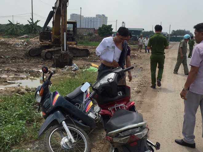 Dân truy đuổi lao thẳng xe vào kẻ nghiện trộm bình ắc quy ở vùng ven Sài Gòn - Ảnh 1.