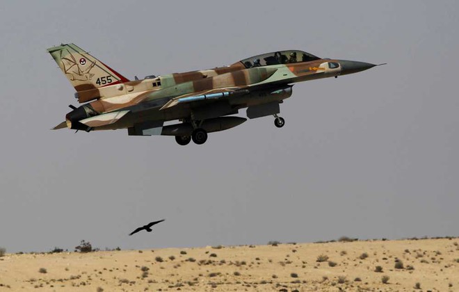 Chuyên gia: S-300 Nga là con thú săn mồi,  máy bay Israel không nên tới gần! - Ảnh 2.