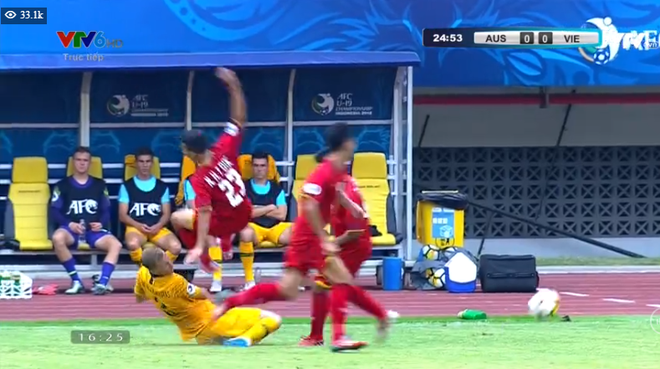 TRỰC TIẾP Việt Nam 1-2 Australia: Binh đoàn đỏ chính thức tan mộng World Cup - Ảnh 7.