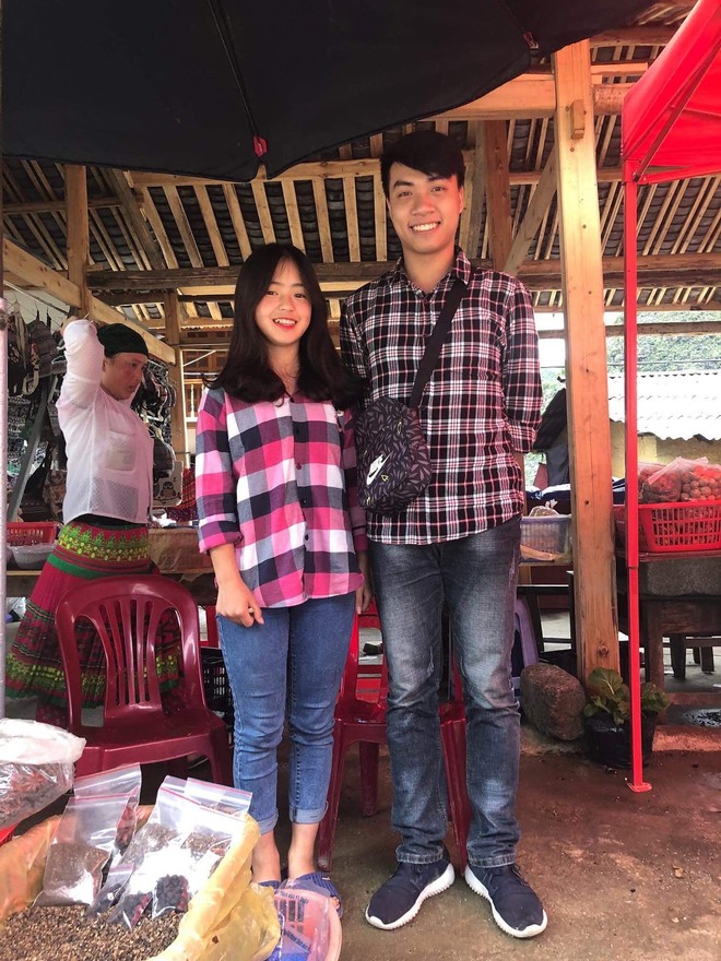 Lên Hà Giang, các phượt thủ khoe ảnh chụp chung với nữ sinh H’Mông hot nhất mạng xã hội - Ảnh 13.
