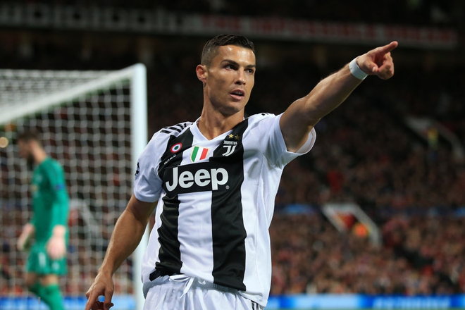 Ronaldo châm ngòi, Juventus nhấn chìm Old Trafford vào nỗi hoang mang khó tả - Ảnh 3.