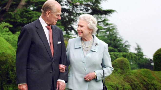 Cuộc hôn nhân đẹp như cổ tích của Nữ hoàng Anh Elizabeth và Hoàng tế Philip - Ảnh 15.