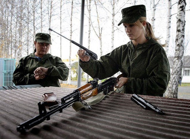 Cận cảnh quy trình huấn luyện đặc nhiệm Spetsnaz ưu tú nhất của Nga - Ảnh 4.