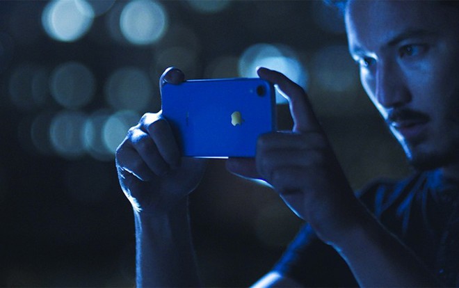 iPhone Xr có thể chụp thiếu sáng nhỉnh hơn iPhone Xs dù rẻ tiền hơn tận 250 USD, đây là lý do tại sao - Ảnh 1.