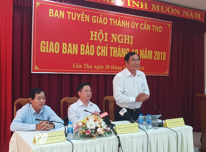 Cần Thơ thông tin chính thức vụ tịch thu 20 viên kim cương của chủ tiệm vàng - Ảnh 1.