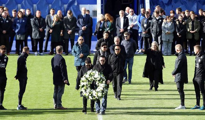 Leicester tổ chức lễ vinh danh với cố Chủ tịch vừa qua đời - Ảnh 1.