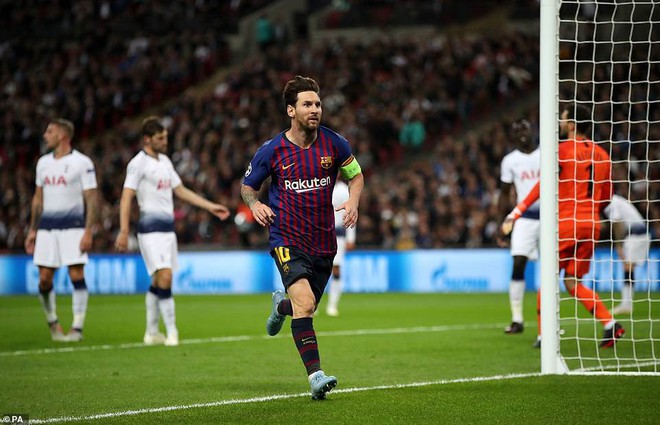 2 lần sút trúng cột dọc, Messi vẫn giúp Barca đánh bại Tottenham trong mưa bàn thắng - Ảnh 2.