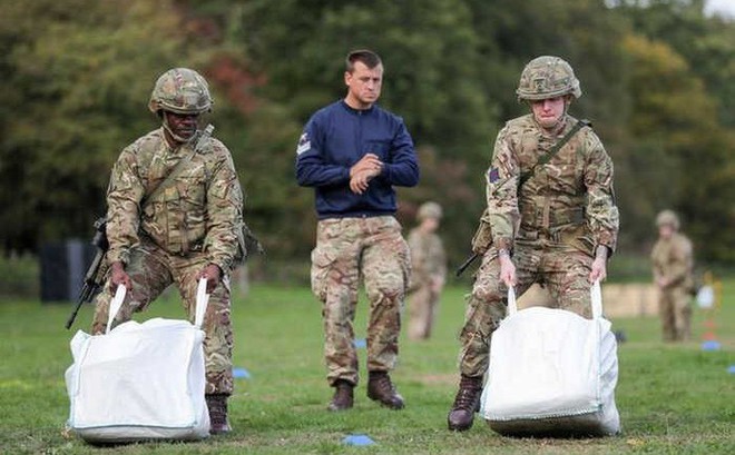 Tiêu chuẩn huấn luyện thể lực mới của quân đội Anh: Khắc nghiệt như địa ngục