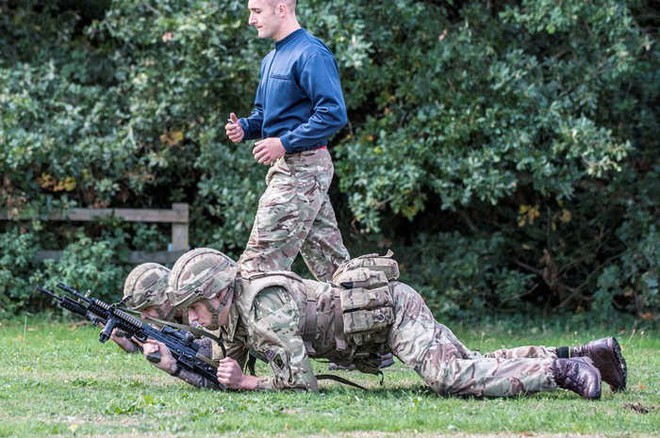 Tiêu chuẩn huấn luyện thể lực mới của quân đội Anh: Khắc nghiệt như địa ngục - Ảnh 4.