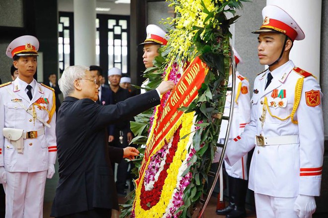 Lãnh đạo Đảng, Nhà nước viếng cố Tổng Bí thư Đỗ Mười - Ảnh 4.