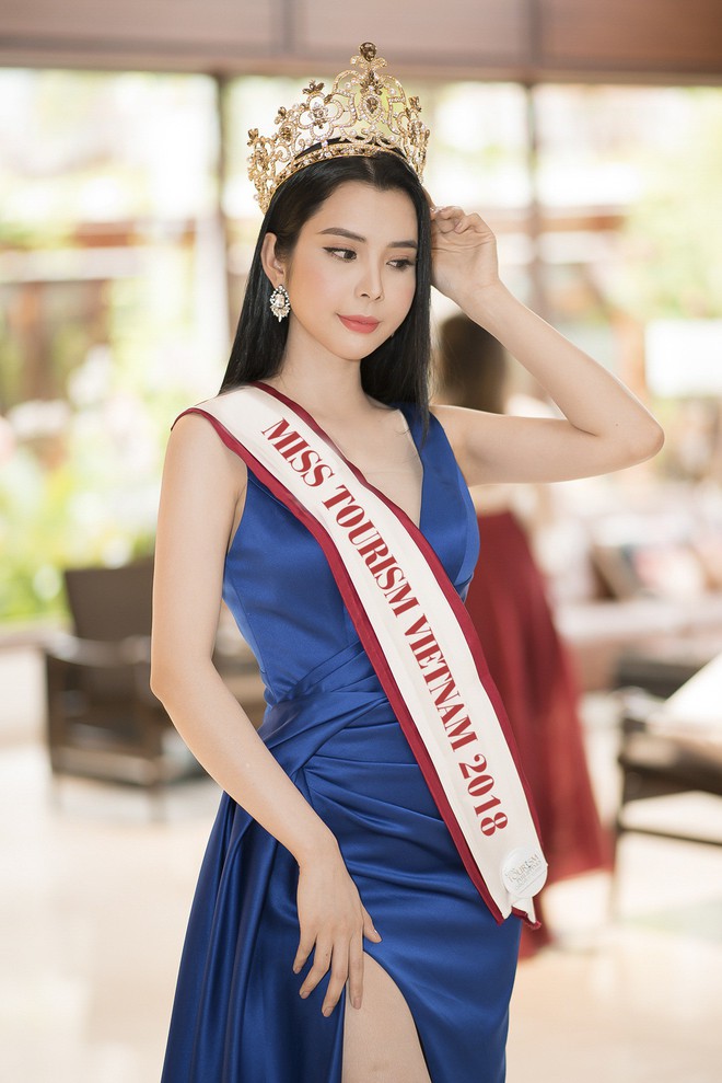 Huỳnh Vy dự thi Hoa hậu Du lịch Thế giới 2018 - Ảnh 1.