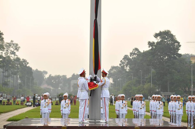 Lễ thượng cờ rủ quốc tang cố Tổng Bí thư Đỗ Mười - Ảnh 8.