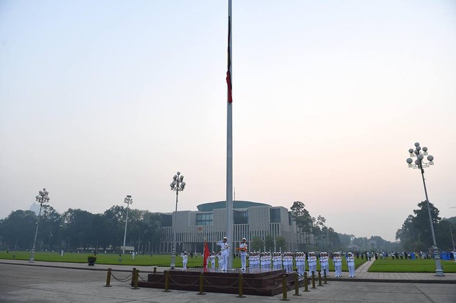 Lễ thượng cờ rủ quốc tang cố Tổng Bí thư Đỗ Mười - Ảnh 12.