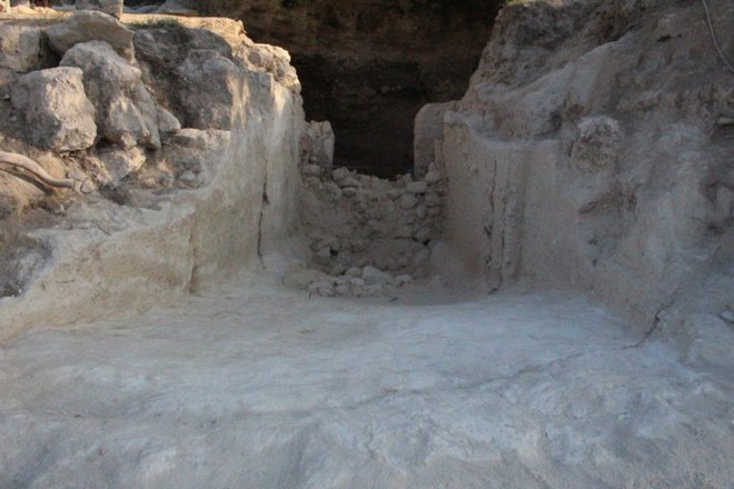 Ngôi mộ cổ hơn 3.500 năm tuổi tại khu vực từng bị cướp phá dữ dội cuối thế kỷ 20 - Ảnh 1.