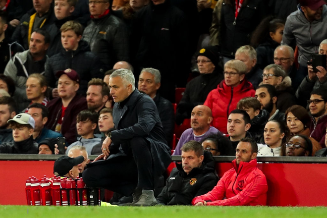 Ngược dòng thành công, Man United càng phải sa thải Mourinho ngay - Ảnh 1.