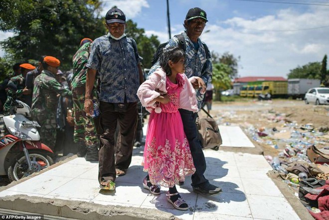 Sau thiên tai kép, hai ngôi làng ở Indonesia bị xóa sổ khỏi hành tinh - Ảnh 19.