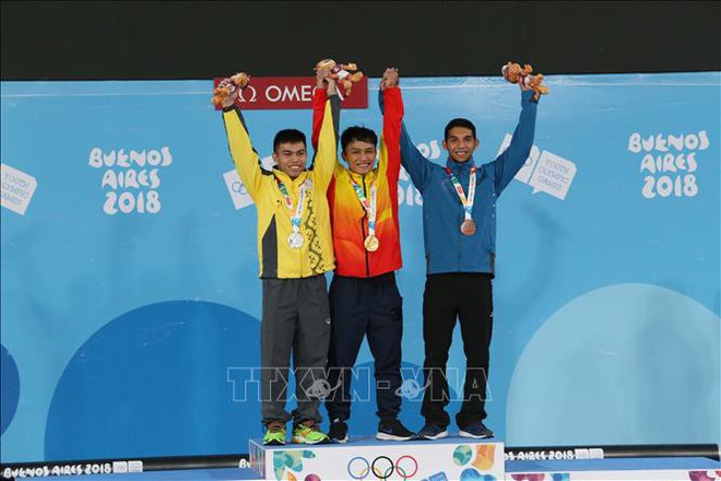 Nhà vô địch Olympic trẻ Ngô Sơn Đỉnh: Huy chương Vàng này em dành tặng mẹ - Ảnh 1.