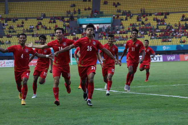 Điểm mặt sao trẻ 5 đội, trang chủ AFF Cup ấn tượng nhất với tài năng của Việt Nam - Ảnh 3.