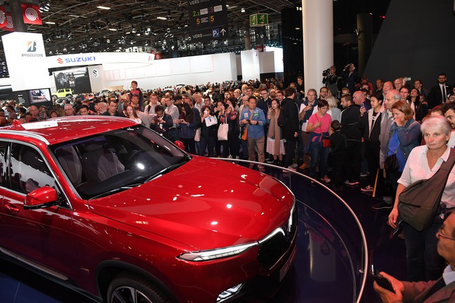 Du học sinh Việt Nam ở Pháp: Đến Paris Motor Show để thấy tự hào về VinFast - Ảnh 2.