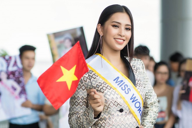 Tò mò về ngày đầu tiên chinh chiến của Tiểu Vy tại Miss World 2018 như thế nào? - Ảnh 2.