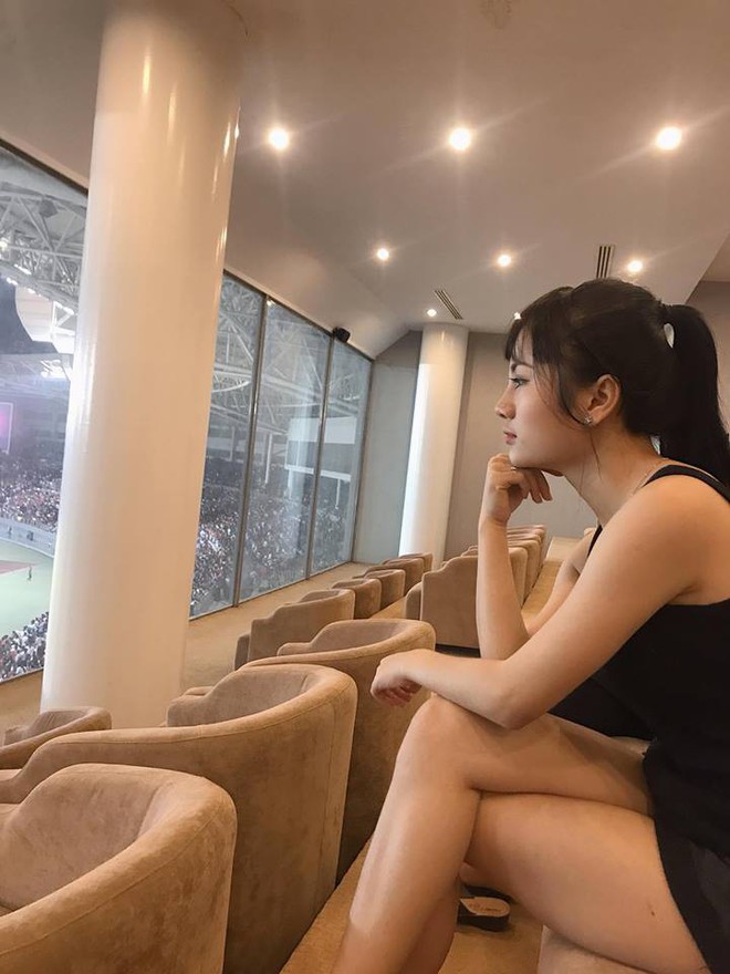 Báo châu lục và NHM Đông Nam Á phát sốt vì hotgirl trong phòng VIP ở Myanmar - Ảnh 1.
