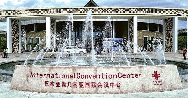 Sức ảnh hưởng nóng rẫy của TQ với nước chủ nhà APEC 2018: Xuống sân bay là thấy Trung Quốc - Ảnh 1.