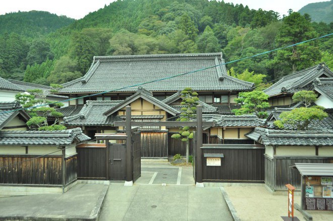 Những ngôi nhà an yên đẹp tựa tranh vẽ ở vùng nông thôn Nhật Bản - Ảnh 17.