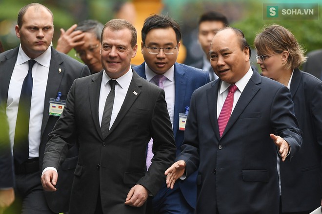 Thủ tướng Liên bang Nga Dmitry Medvedev thăm chính thức Việt Nam - Ảnh 2.