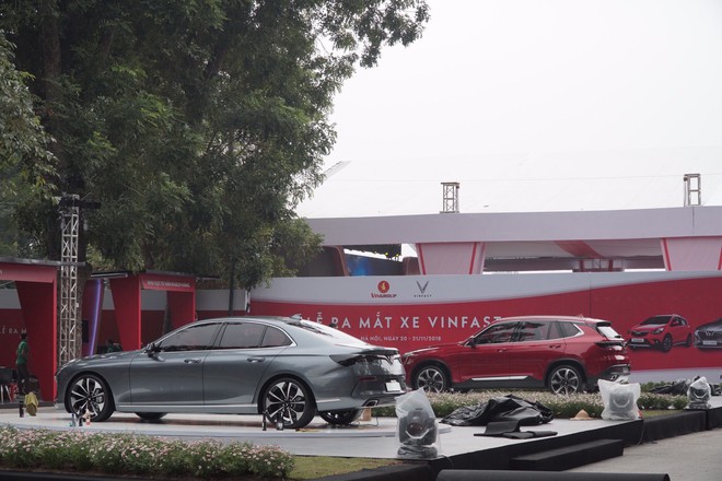 Cận cảnh 5 mẫu ô tô của VinFast trước giờ ra mắt - Ảnh 4.