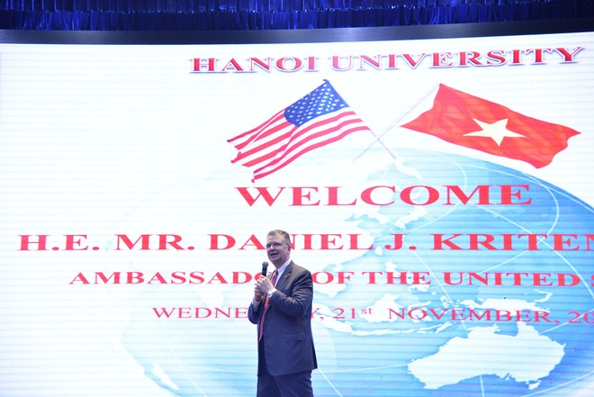 Đại sứ Daniel Kritenbrink: Mỹ đang đầu tư vào sự thành công của Việt Nam - Ảnh 1.