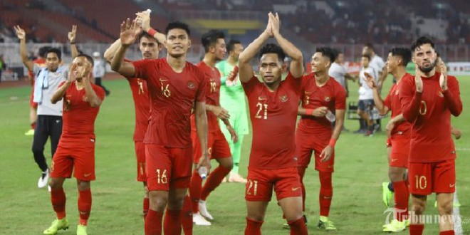 LĐBĐ Indonesia bị sờ gáy sau khi đội nhà rớt đài khỏi AFF Cup ngay từ vòng bảng - Ảnh 1.