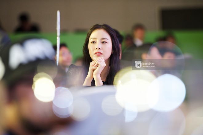 Bộ ảnh đẹp nhất của Kim Tae Hee tại đêm tiệc Hàn ở Hà Nội: Khoảnh khắc minh tinh châu Á hút hồn toàn bộ khán phòng - Ảnh 3.