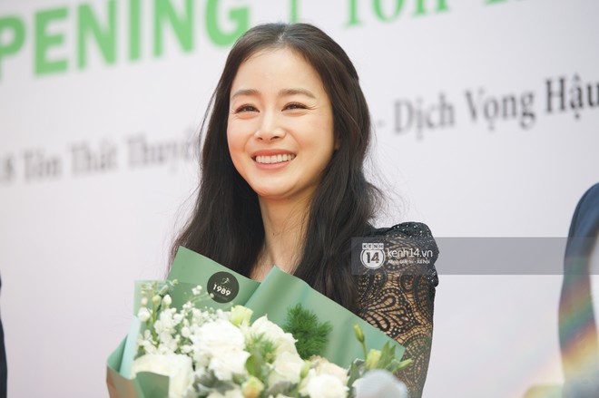 Nữ thần Kim Tae Hee đẹp xuất thần, thể hiện đẳng cấp mỹ nhân đẹp nhất xứ Hàn tại sự kiện ở Hà Nội - Ảnh 10.