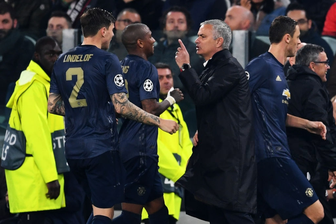 Hãy ngưng chê Mourinho, bởi chính Man United đã đánh mất bản năng chiến đấu - Ảnh 3.