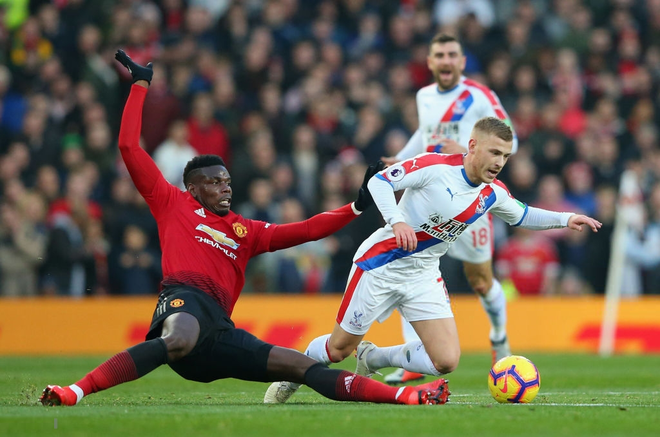 Trên Old Trafford, giờ chỉ còn lại một Man United đầy xấu xí và mỏi mệt - Ảnh 2.