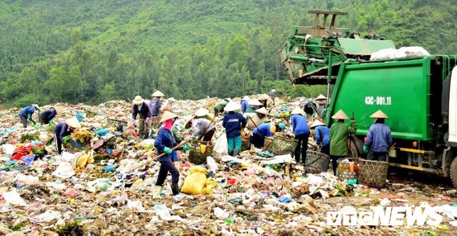 Chủ tịch Đà Nẵng: Ra đường mà rác thải tràn lan là trách nhiệm của chính quyền - Ảnh 3.