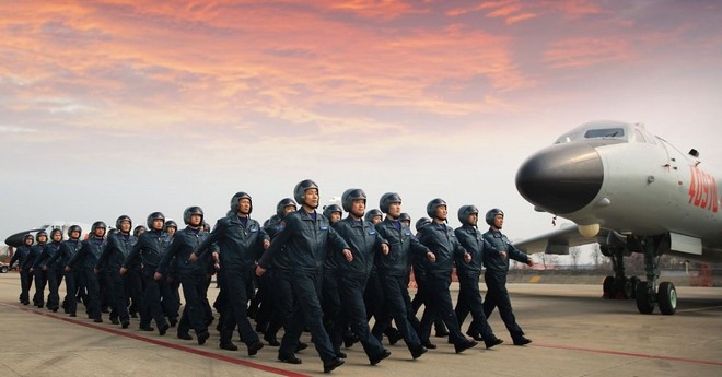 Không quân Mỹ sẽ tan nát trước cú đánh thâm hiểm của Trung Quốc? - Ảnh 1.