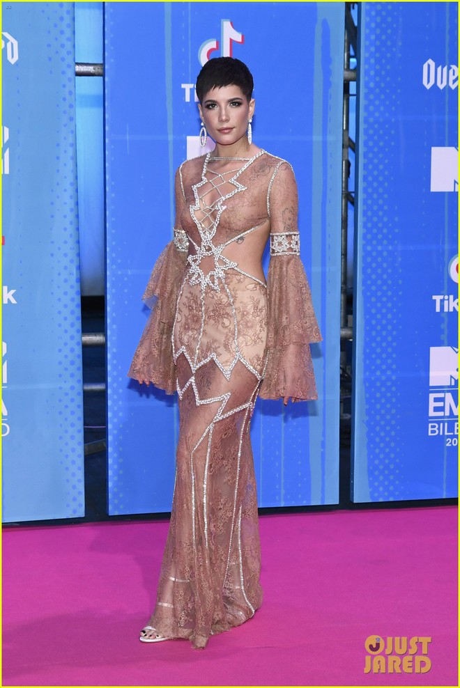 Thảm đỏ MTV EMA 2018: Người lộng lẫy như công chúa, người khoe body gợi cảm - Ảnh 5.