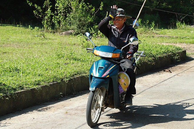 Căng tai, dõi mắt đi săn ong rừng - Ảnh 2.