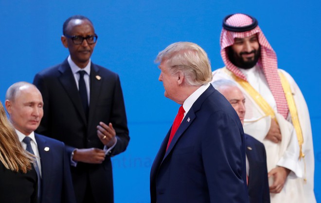 G20: Tổng thống Putin high-five với Thái tử MBS, nhưng phớt lờ ông Trump? - Ảnh 1.