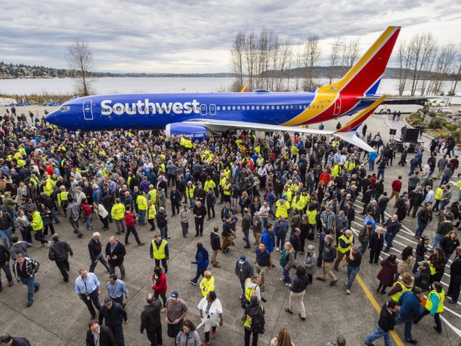 Hành trình kì thú của dòng máy bay bán chạy nhất mọi thời đại Boeing 737 - Ảnh 41.