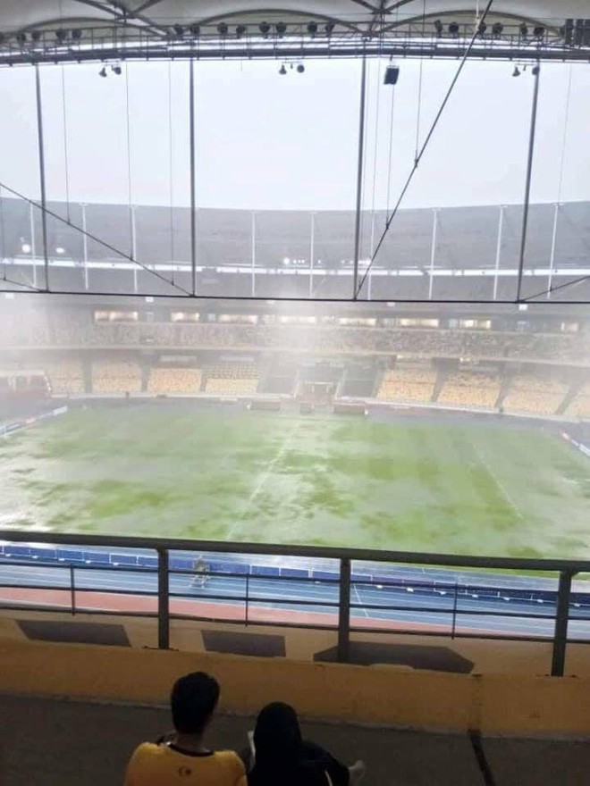 Trời tạnh mưa trước trận chung kết lượt đi AFF Cup Malaysia vs Việt Nam - Ảnh 6.