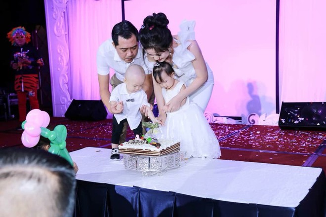 Cô gái Việt sinh ra ở Thái Lan và món quà vô giá sau 8 năm lấy chồng hơn 10 tuổi - Ảnh 5.