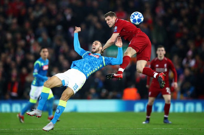 Toàn cảnh Liverpool 1-1 Napoli: The Kop thoát hiểm nhờ chỉ số phụ - Ảnh 13.