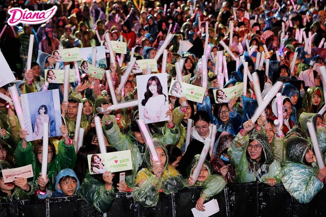 BTOB và EXID khiến hàng chục nghìn fans Việt quẩy quên lối về tại sự kiện âm nhạc đỉnh cao của Diana - Ảnh 2.