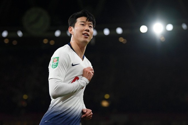 Bị CĐV Arsenal ném chai nước vào đầu, đồng đội của Son Heung-min đáp trả cực mạnh - Ảnh 6.