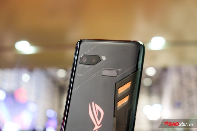 Siêu smartphone hầm hố dành cho game thủ của Asus chính thức lên kệ tại Việt Nam - Ảnh 6.