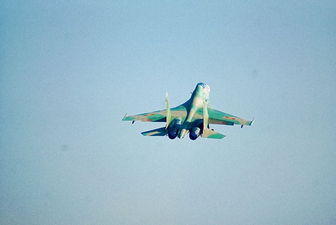 Tiêm kích Su-30MK2 canh trời phía Bắc - Ảnh 6.