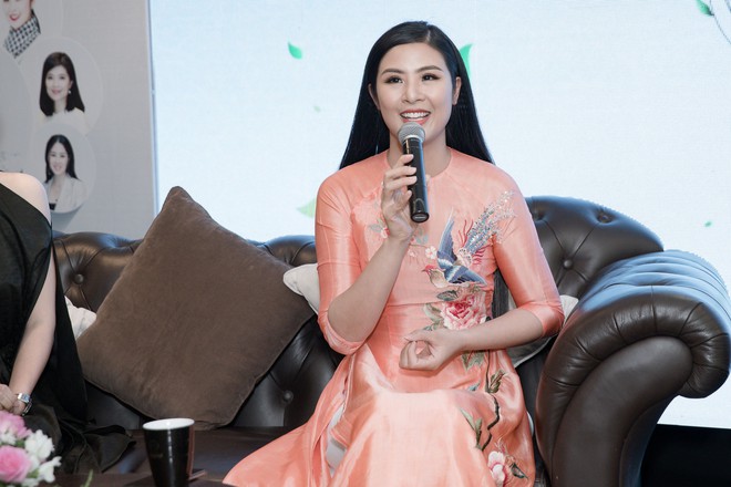 Hoa hậu Ngọc Hân hội ngộ cựu MC thời sự đình đám của VTV - Ảnh 3.
